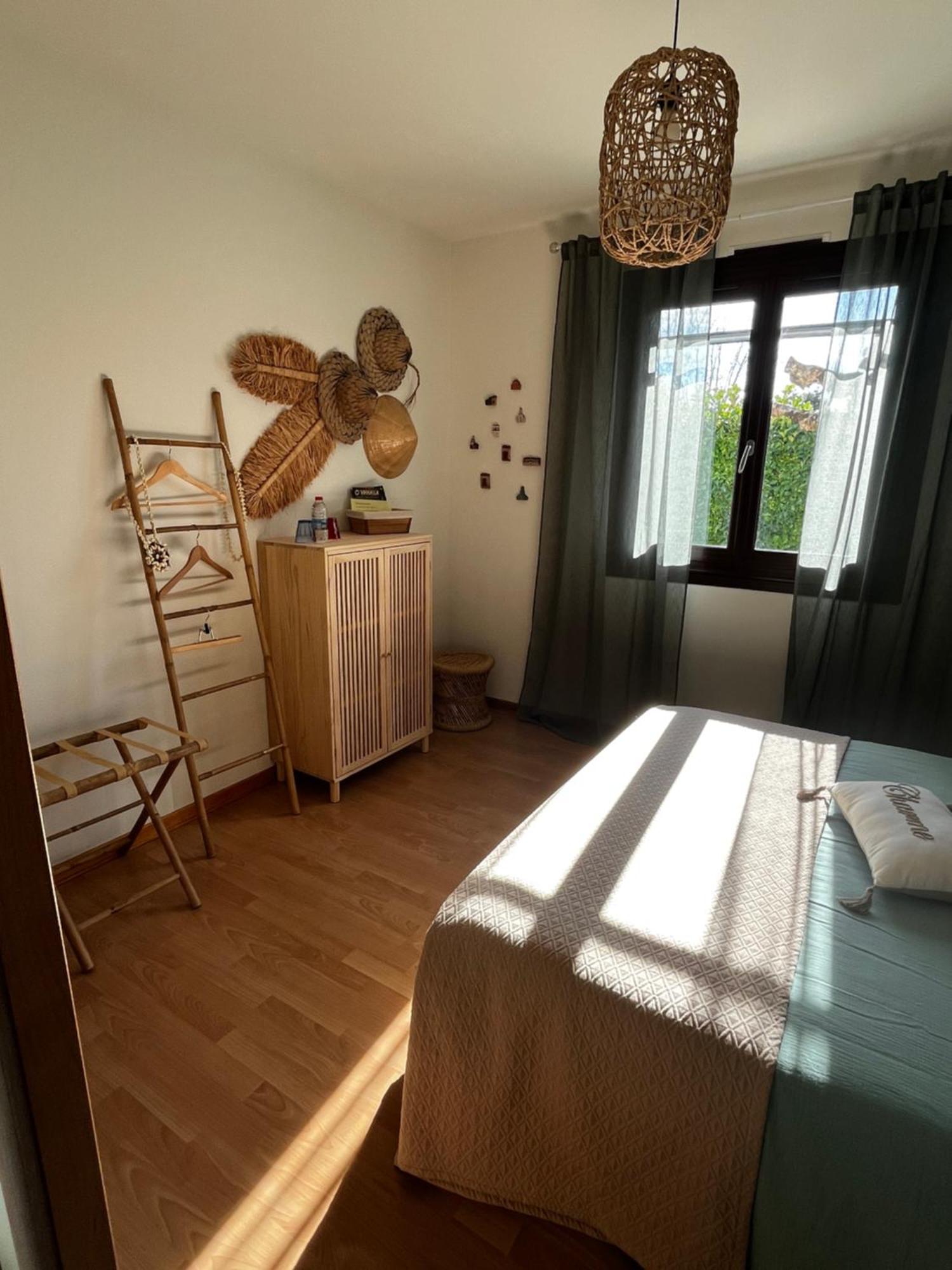 Bed and Breakfast Les Voyages De Louison Lavardac Exteriér fotografie